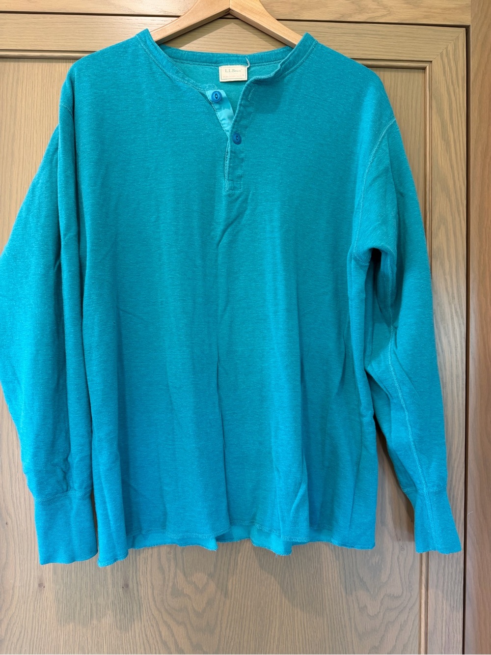 Vintage L.L. Bean Men's Teal Long-Sleeve Henley Shirt Weathered and Worn / Large